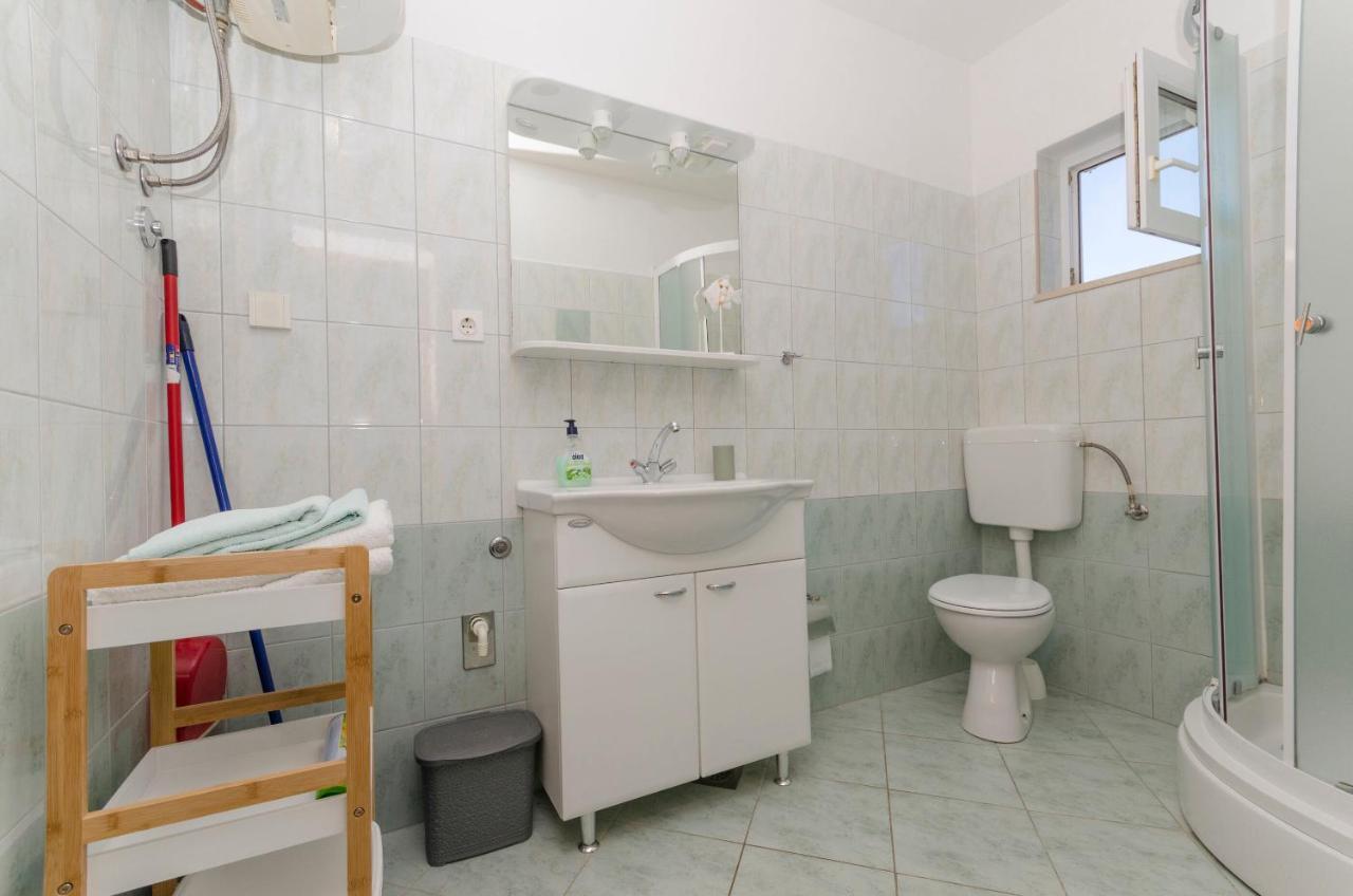 Apartments Silvana Супетар Экстерьер фото