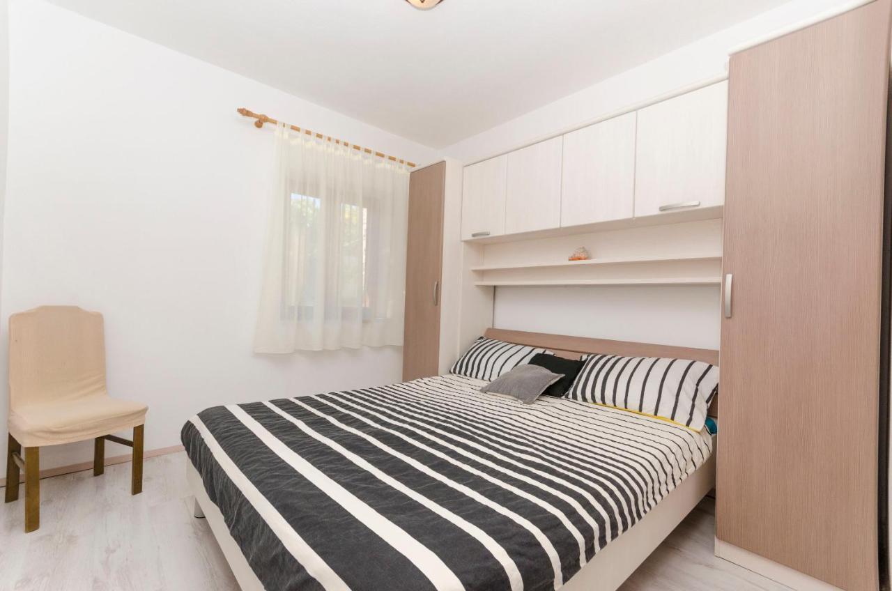 Apartments Silvana Супетар Экстерьер фото
