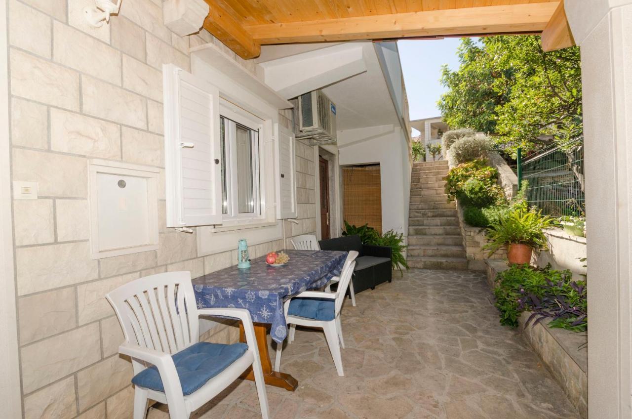 Apartments Silvana Супетар Экстерьер фото
